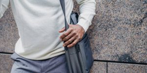 單肩包的藝術：不只是攜帶物品的容器