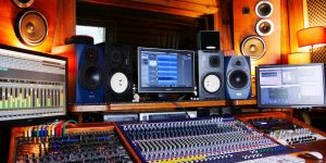 深入分析音箱喇叭：功能與選擇指南